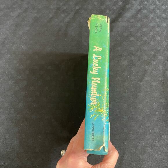 A Lucky Number Book Hardcover Vintage 1957 1st Edition w/ Jacket by Vera Henry - Picture 5 of 16